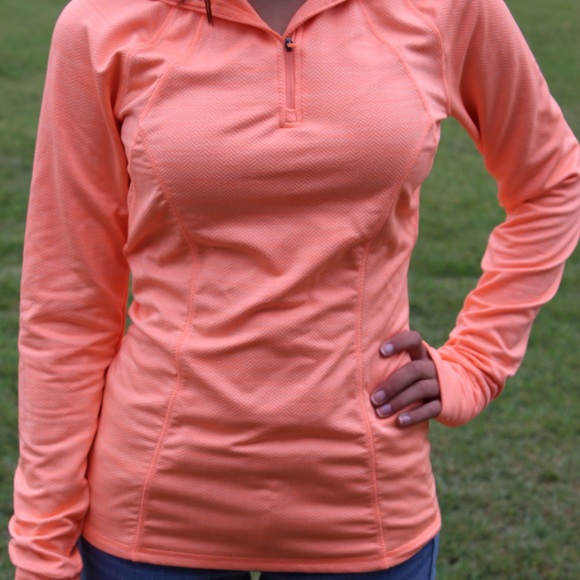 Workout Pullover - Picture 2 of 3